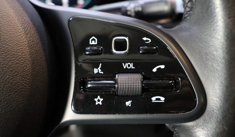 MERCEDES-BENZ GLB 200D lleno