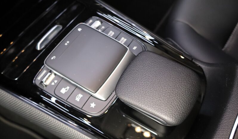 MERCEDES-BENZ GLB 200D lleno