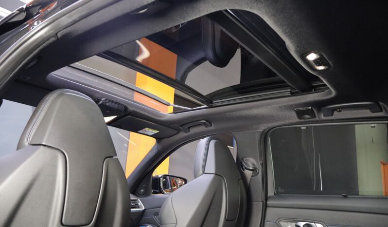 BMW 330e xDrive Touring M lleno