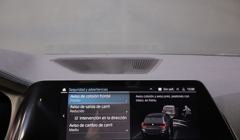 BMW 330e xDrive Touring M lleno