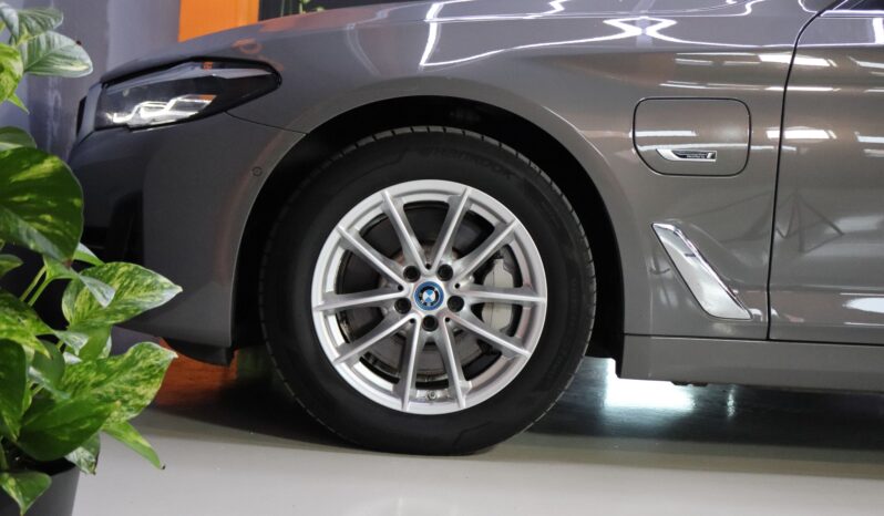 BMW 530e xDrive lleno