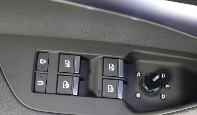 AUDI A6 Avant 50TFSIe lleno