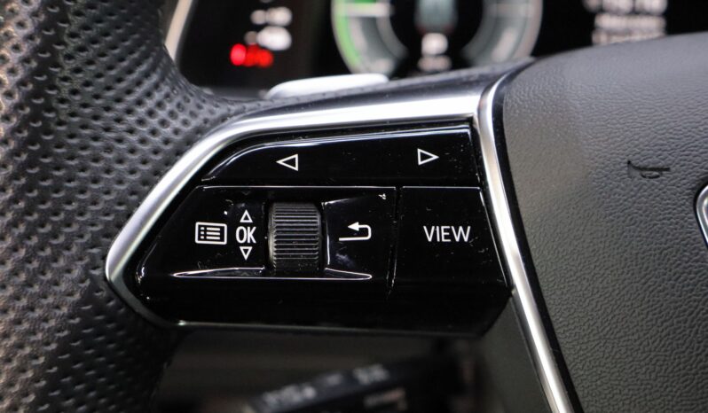 AUDI A6 Avant 50TFSIe lleno