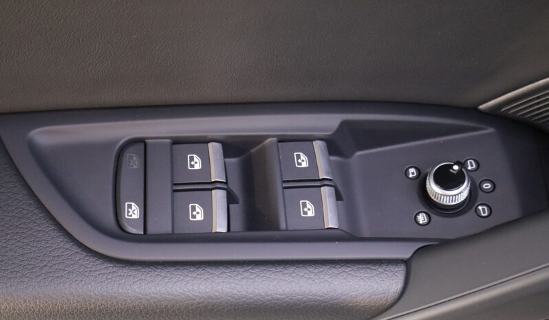 AUDI Q5 50 TFSIe S Line lleno