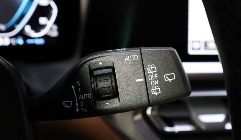 BMW 320e M Touring lleno