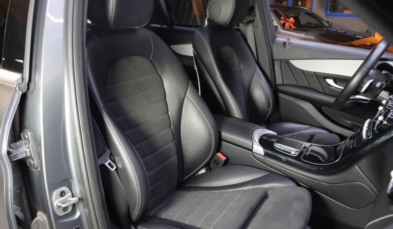 MERCEDES-BENZ GLC 300e lleno