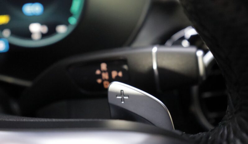 MERCEDES-BENZ GLC 300e lleno