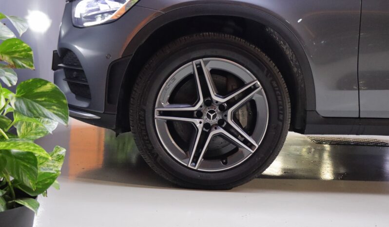 MERCEDES-BENZ GLC 300e lleno