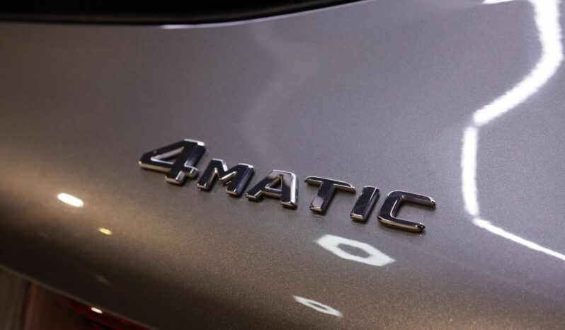 MERCEDES-BENZ GLC 300e lleno