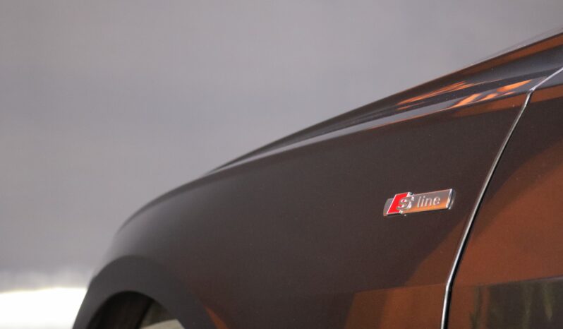 AUDI A6 Avant 55TFSIe quattro Competition lleno