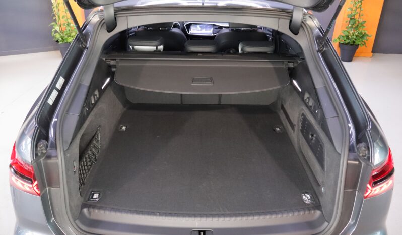 AUDI A6 Avant 55TFSIe quattro Competition lleno