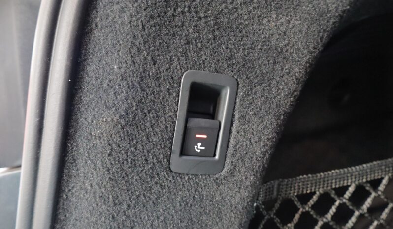 AUDI A6 Avant 55TFSIe quattro Competition lleno