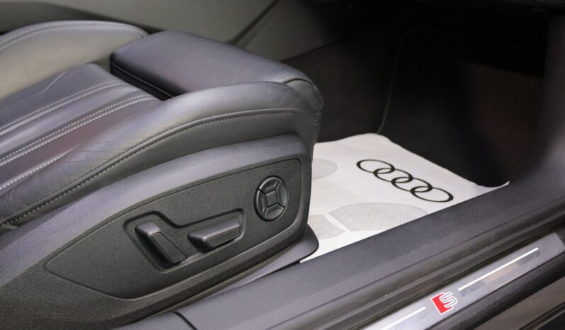 AUDI A6 Avant 55TFSIe quattro Competition lleno