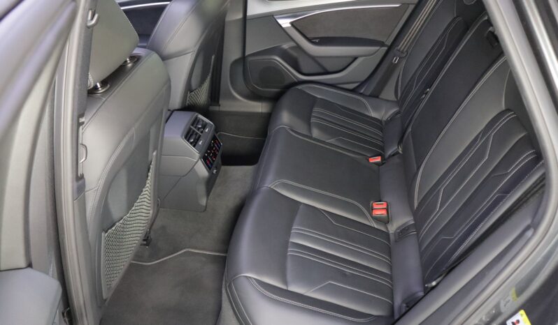 AUDI A6 Avant 55TFSIe quattro Competition lleno