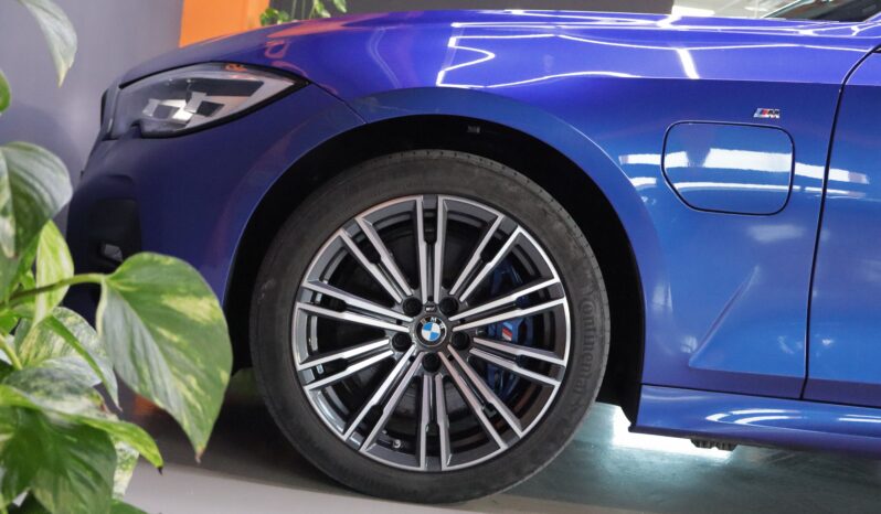 BMW 330e M Touring  xDrive lleno