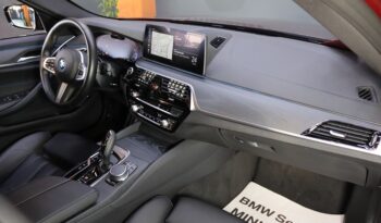 BMW 530e xDrive Touring M lleno