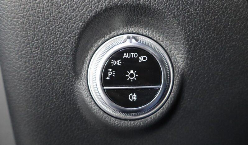 MERCEDES-BENZ C300e Estate AMG lleno