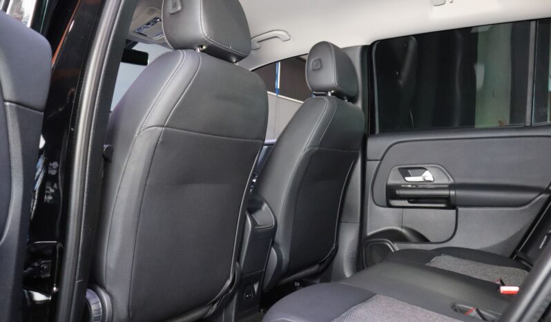 MERCEDES-BENZ GLB 200D lleno