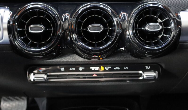 MERCEDES-BENZ GLB 200D lleno