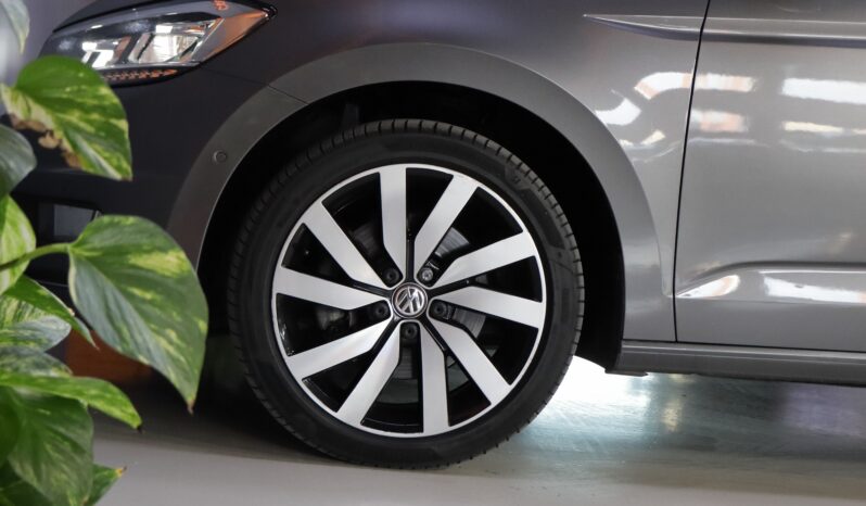 VOLKSWAGEN Touran 2.0 TDI lleno