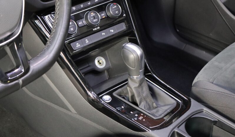 VOLKSWAGEN Touran 2.0 TDI lleno