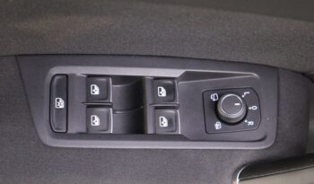 VOLKSWAGEN Touran 2.0 TDI lleno