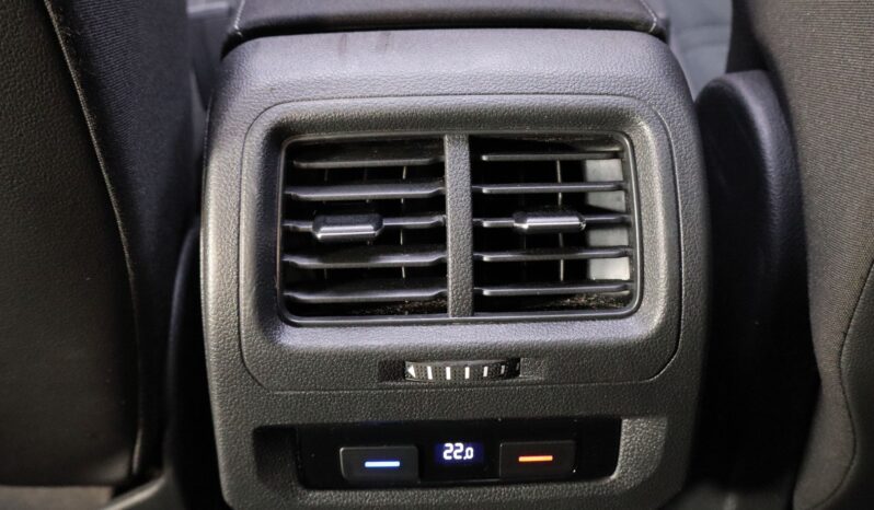 VOLKSWAGEN Touran 2.0 TDI lleno