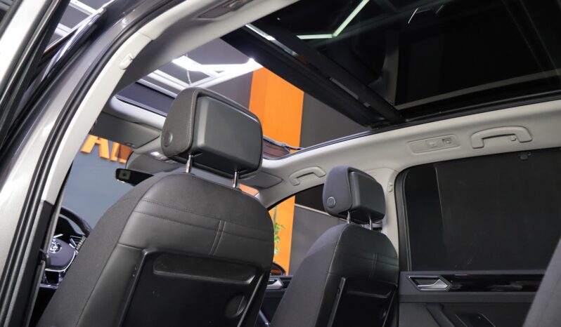 VOLKSWAGEN Touran 2.0 TDI lleno