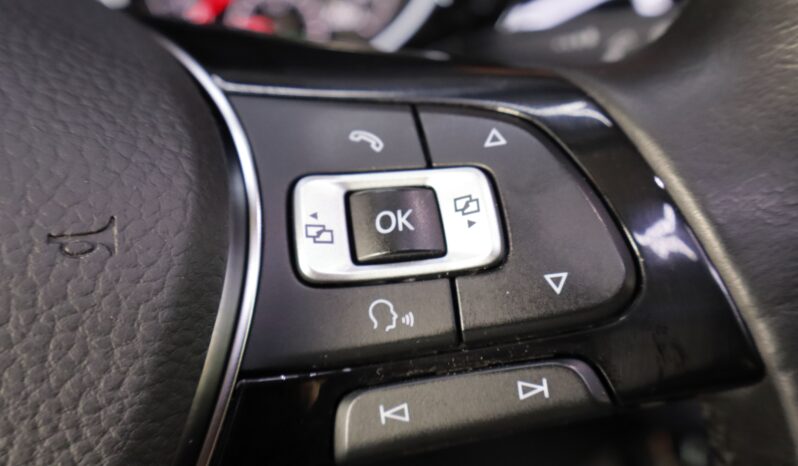 VOLKSWAGEN Touran 2.0 TDI lleno