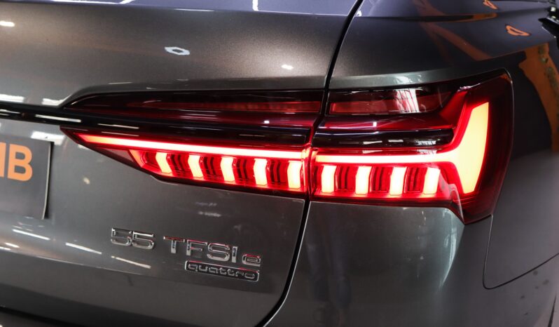AUDI A6 Avant 55TFSIe quattro Competition lleno