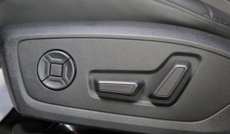 AUDI A6 Avant 55TFSIe quattro Competition lleno