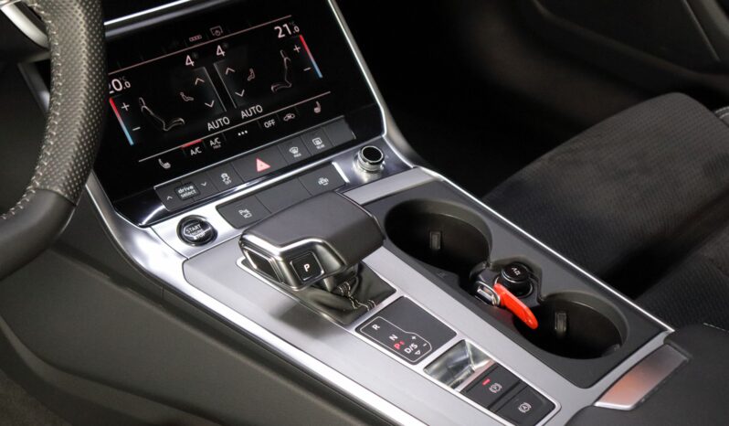 AUDI A6 Avant 55TFSIe quattro Competition lleno