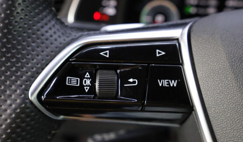 AUDI A6 Avant 55TFSIe quattro Competition lleno