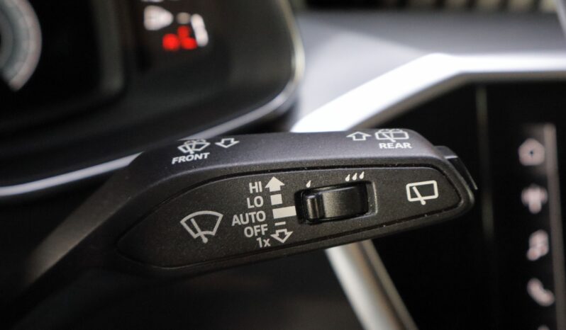 AUDI A6 55TFSIe Avant Competition lleno