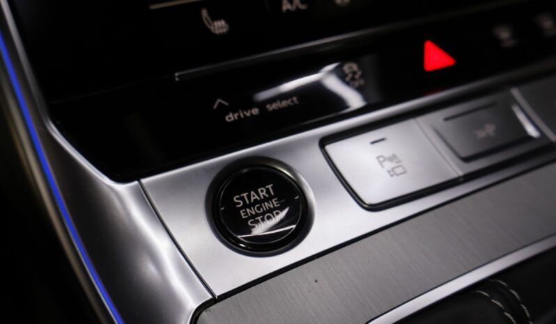 AUDI A6 55TFSIe Avant Competition lleno