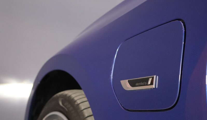 BMW 320e Touring M lleno