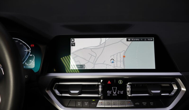 BMW 320e Touring M lleno