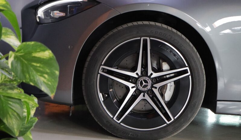 MERCEDES-BENZ C300e Estate AMG lleno