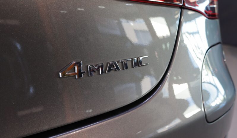 MERCEDES-BENZ GLC Coupé 300e 4MATIC lleno