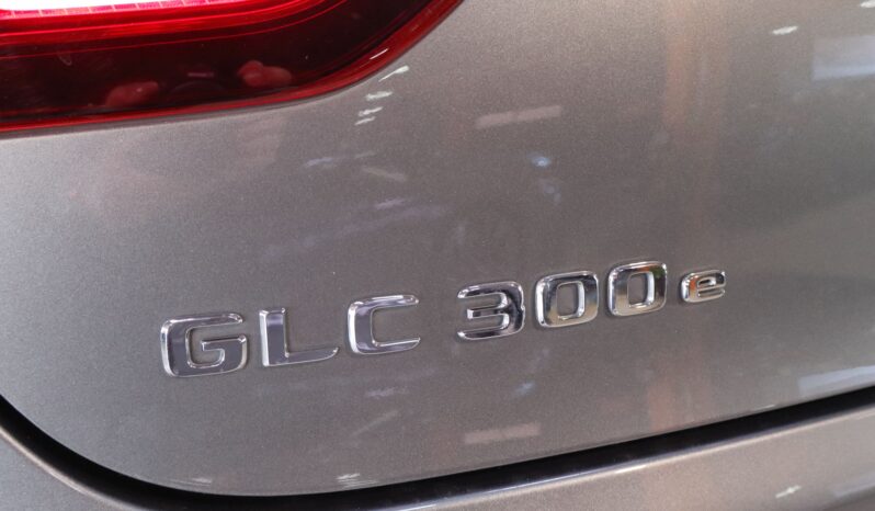 MERCEDES-BENZ GLC Coupé 300e 4MATIC lleno