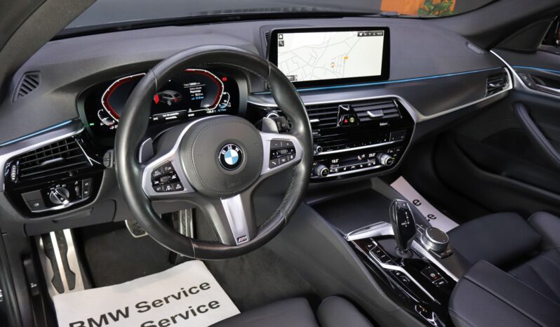 BMW 530e xDrive Touring M lleno