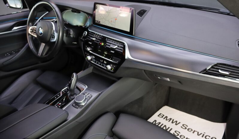 BMW 530e xDrive Touring M lleno
