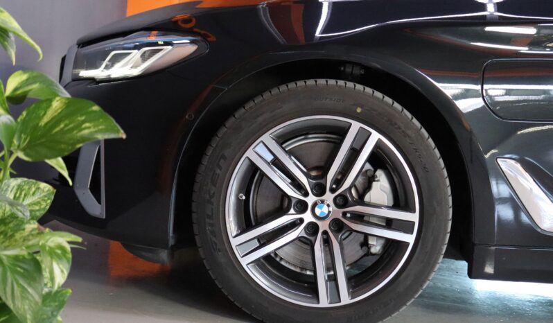 BMW 530e xDrive Touring Luxury Line lleno