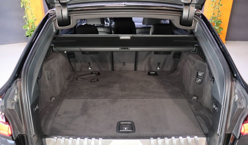 BMW 530e xDrive Touring Luxury Line lleno