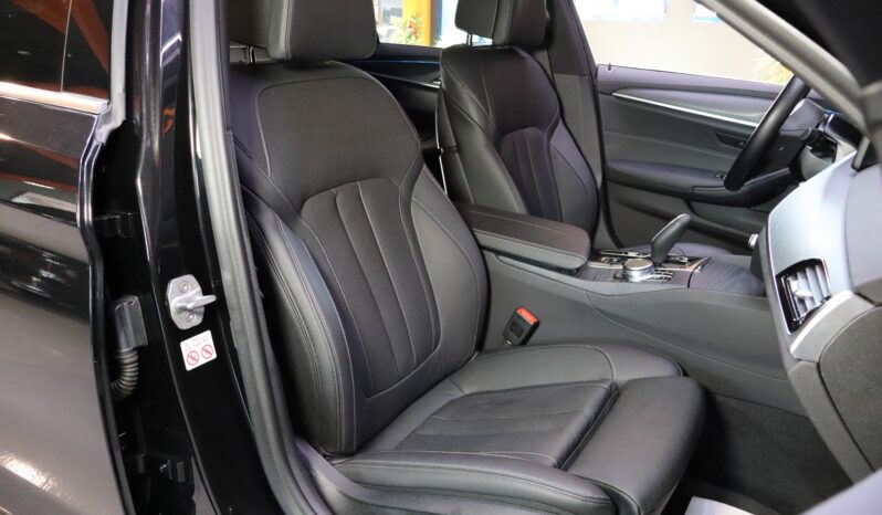 BMW 530e xDrive Touring Luxury Line lleno