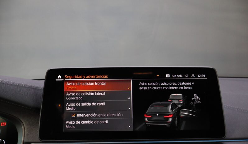 BMW 530e xDrive Touring Luxury Line lleno