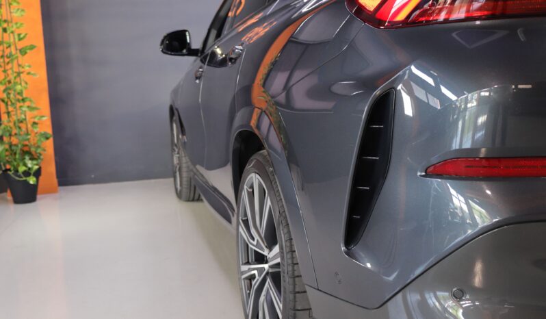 BMW X6 M50i lleno