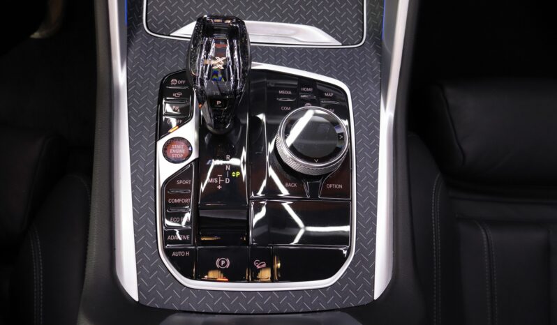 BMW X6 M50i lleno