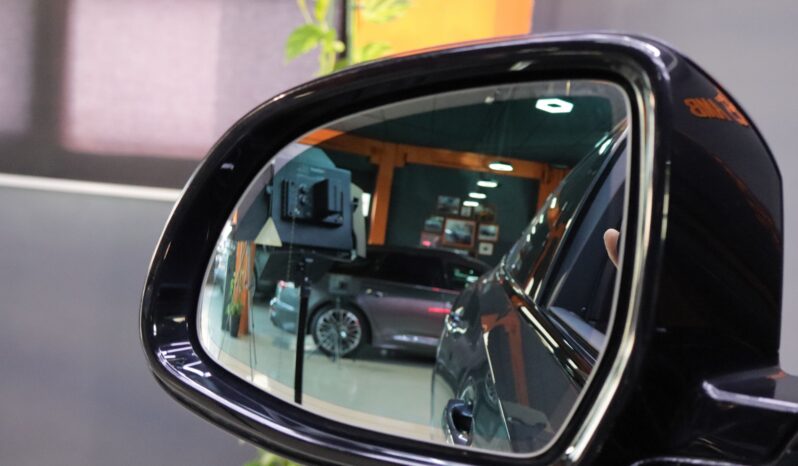 BMW X6 M50i lleno
