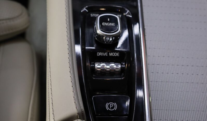 VOLVO XC90 2.0 D5 Inscription lleno
